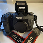 Canon EOS 7D Camera Body DS126251 with strap and LC-E6 charger 1